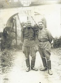 Иванов Н.Н. слева с другом Чехословакия 12.06.1945.jpg