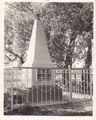 Шеменово могила ВОВ 1973 год.jpg